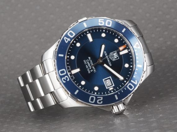 tag heuer aquaracer calibre 5 pepsi